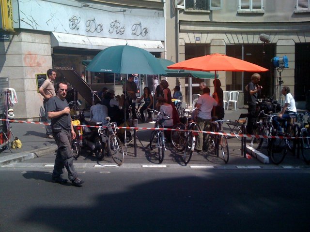 2009-07-05 Nouveau la mendicite dans les files d attente_l.jpg